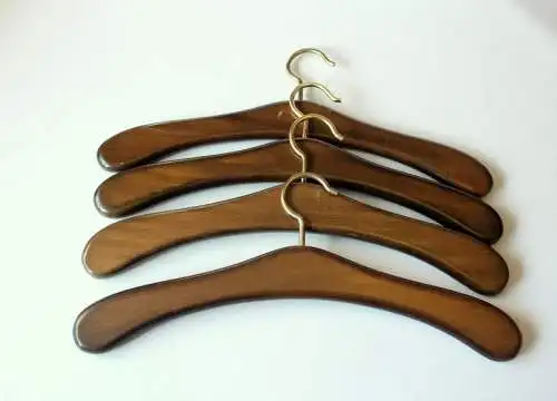 Hochwertige stabile Garderobenbügel (4 Stück) Holz (Nussbaum) und Messing, Kleiderbügel, Vintage, coat hanger, coat holder - set of 4 