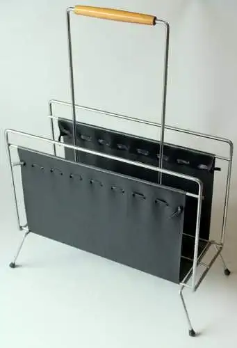 Space Age Zeitungsständer Metall chromfarben - schwarzes Leder - mit Holzgriff - Vintage mid century - magazine rack made of metal and leather 