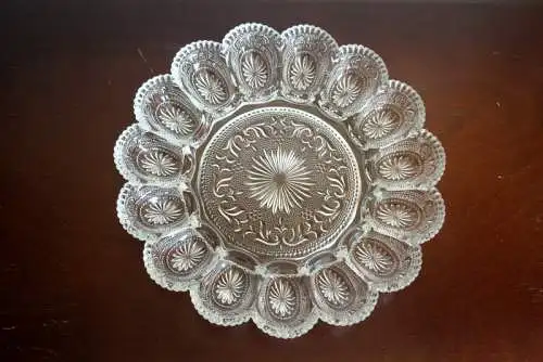 Prächtige antike große Eierplatte Pressglas 20er 30er Eierteller 15 Eier Vintage Ostern Weihnachten Glas 