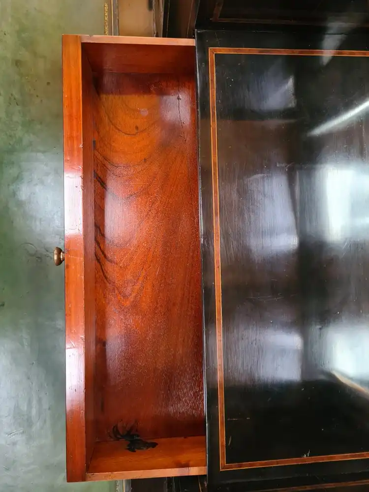 Biedermeier-, Intarsien-Schreibtisch im original-Zustand / bureau desk with inlaid works in original condition 10