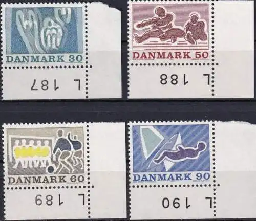 DÄNEMARK 1971 Mi-Nr. 514/17 Eckrand ** MNH