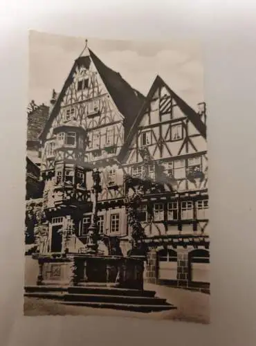 Miltenberg/Main - Marktplatz mit Brunnen