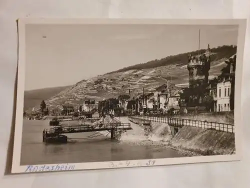 Rüdesheim am Rhein - Blick auf Rheinpromenade