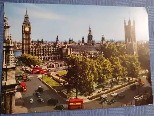 The Houses of Parliament an Parliament Square, London