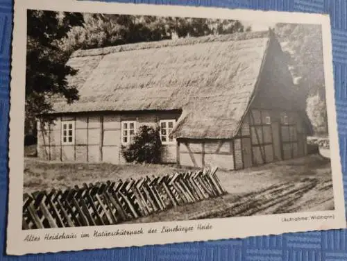 Altes Heidehaus im Naturschutzpark der Lüneburger Heide