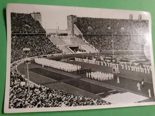 Olympia 1936 - Band 2 - Bild Nr 18 - Die deutsche Olympiamannschaft