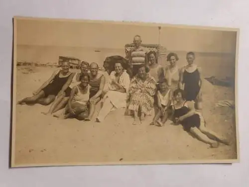 Viele Menschen am Strand