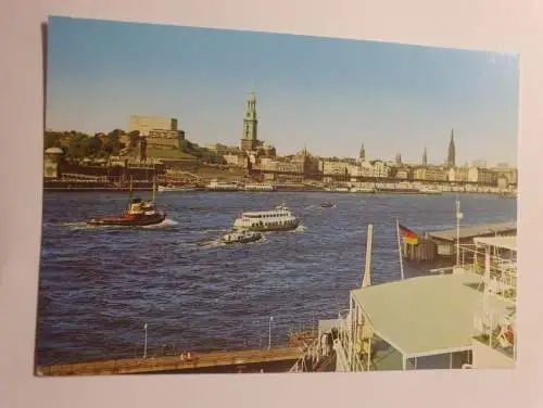 Hamburg - Hafen und Stadtpanorama