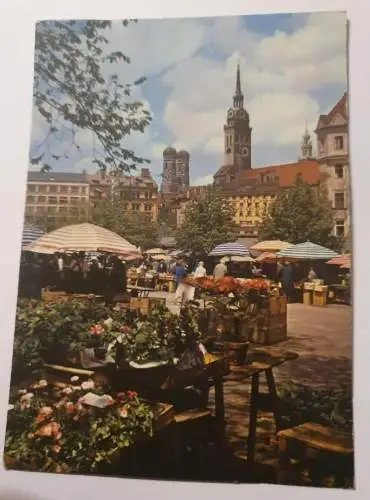 München - Viktualienmarkt und Alter Peter