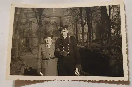 Frau mit Kriegsmarine Soldat