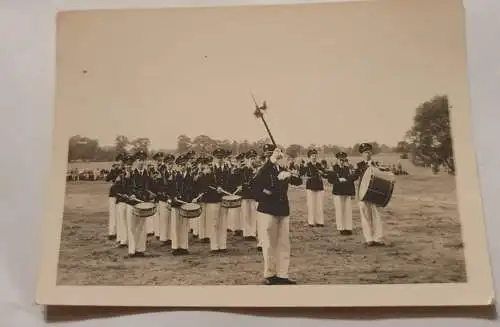 Männer in Uniform