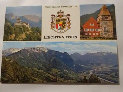 Liechtenstein - Schloss Vaduz - Staatswappen - Rotes Haus Blick von Gaflei in das Rheintal
