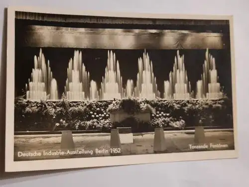 Deutsche Industrie-Ausstellung Berlin 1952 Tanzende Fontänen