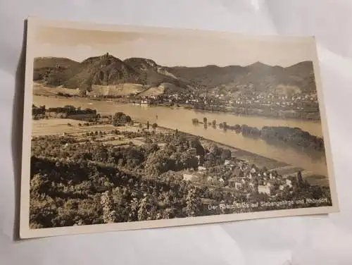 Der Rhein - Blick auf Siebengebirge und Rhöndorf