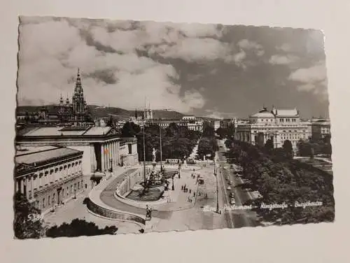 Wien - Parlament - Ringstraße - Burgtheater