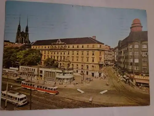 Brno - Kreuzung am Hlavní nádraží, im Hintergrund Petrov