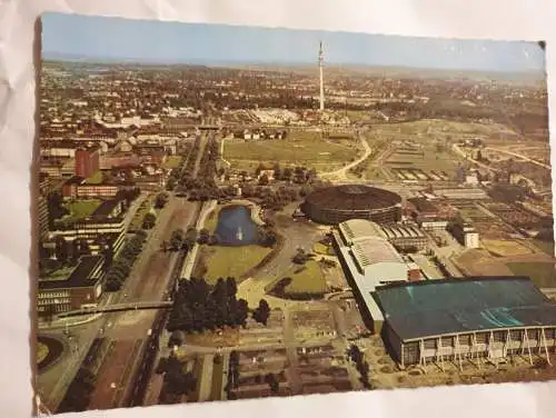 Dortmund - Blick zum Westfalenpark mit Florianturm, Westfalenhalle und neuer Halle für Sonderschauen