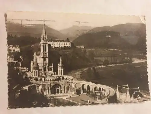 Lourdes - La Basilique vue du Chateau Fort