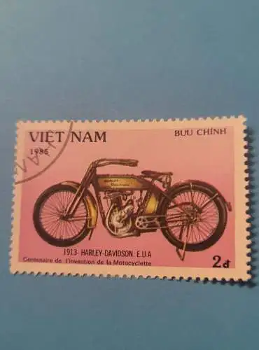 Vietnam - 2 d - 1913 Harley Davidson