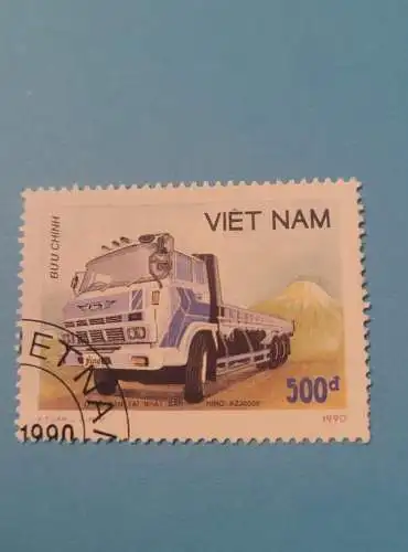 Vietnam - 500 d - Hino