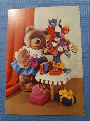 Teddybär mit Geschenke
