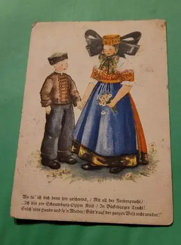 Kinder in Tracht