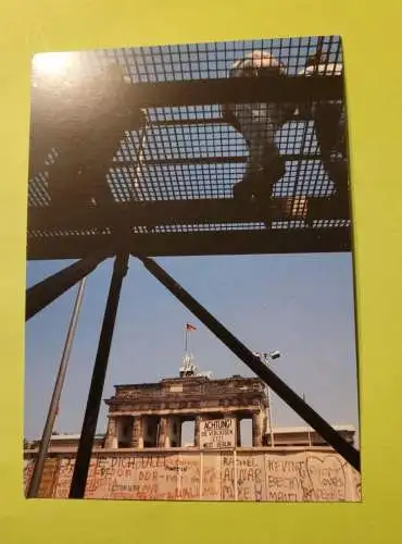 Berlin - Mauer am Brandenburger Tor