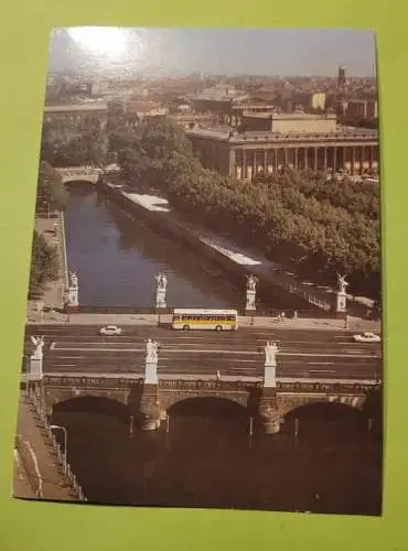 Berlin - Blick auf die Marx Engels Brücke