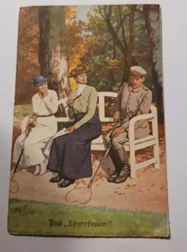 Alte Postkarte - Soldat malt Herz in die Erde