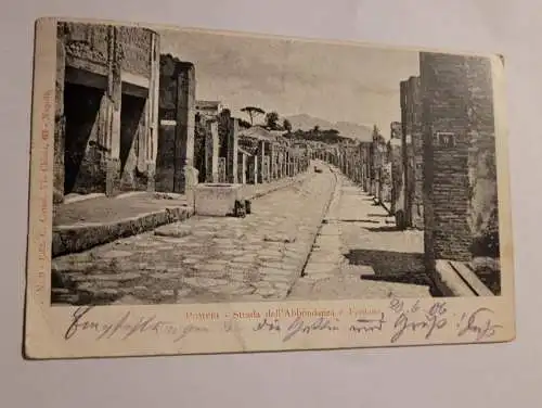 Pompei - Strada dell Abbondanza e Fontana