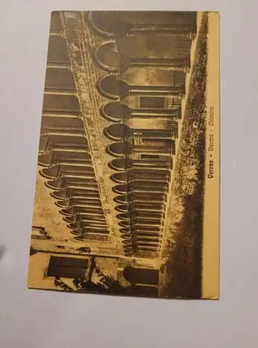 Verona - Duomo Chiostro