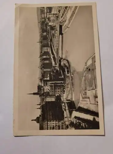 Wien - Donaukanal mit Urania