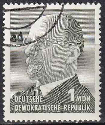 DDR  Nr 1087x Q (senkrechte Papierstruktur)