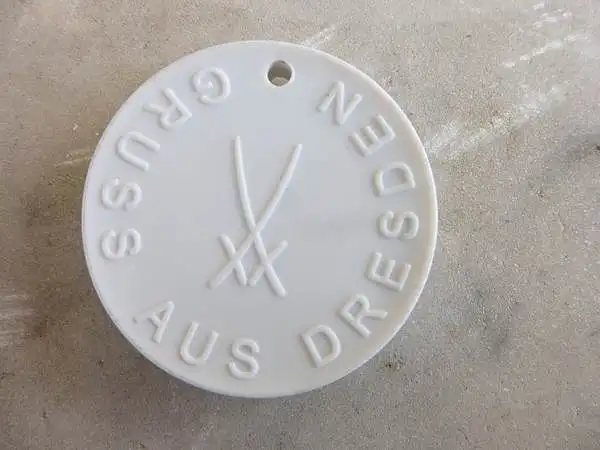 Meissner Porzellan Medaille "Gruß aus Dresden" Städtemedaille Münze weiß 