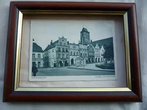 [Echtfotokarte schwarz/weiß] Marienwerder Lauben mit Domturm, Verlag Heinrich Hoffmann, Posen. 