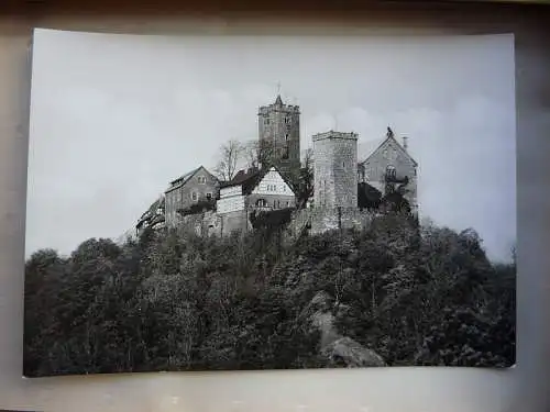 [Echtfotokarte schwarz/weiß] Die Wartburg von Südwest, Wartburg Castle. 