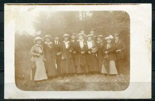 (04020) Sonntagskleidung/ Trachten - Gruppenfoto - beschrieben 07.07.1918
