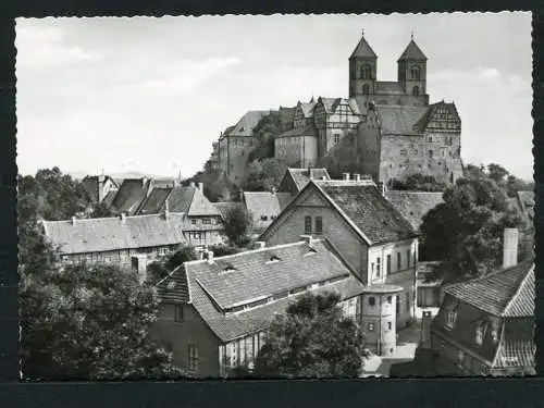 (3928) Quedlinburg/ Blick auf das Schloß - Foto Handabzug Qu2 s/w - DDR - n. gel.