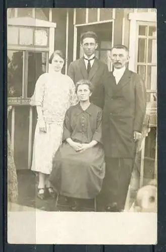 (03658) Familienfoto, Deutschland - s/w - gel. 31.12.1928
