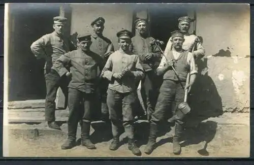(3626) Soldaten in Uniformen - s/w -  n. gel.