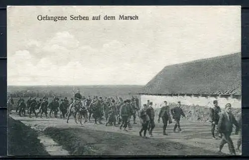 (03608) Gefangene Serben auf dem Marsch - Feldpostkarte Nr. 23 - s/w - n. gel.