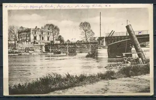 (03607) Sedan - von den Franzosen gesprengte Bahnhofsbrücke, dahinter die deutsche Pionierbrücke - s/w - n. gel.