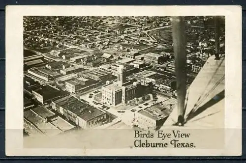(2870) Cleburne / Luftbild ca. 1930? / Fliegeraufnahme mit Teil der Tragfläche d. Fliegers / Birds eye view - n.gel. -