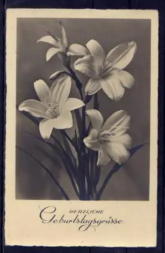 (5887) Geburtstag Blumenstrauß   beschrieben DDR