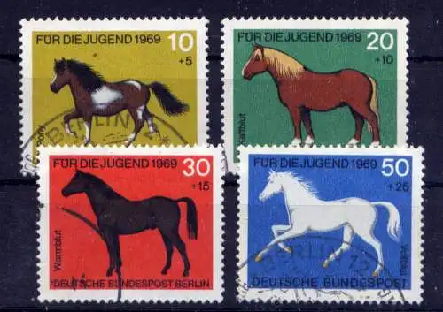 (3105) Berlin West Nr.326/9                 O  gestempelt