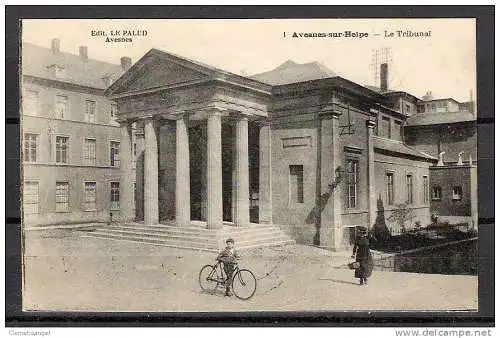 [Echtfotokarte schwarz/weiß] 335 * AVESNES-SUR-HELPE * LE TRIBUNAL **!!. 
