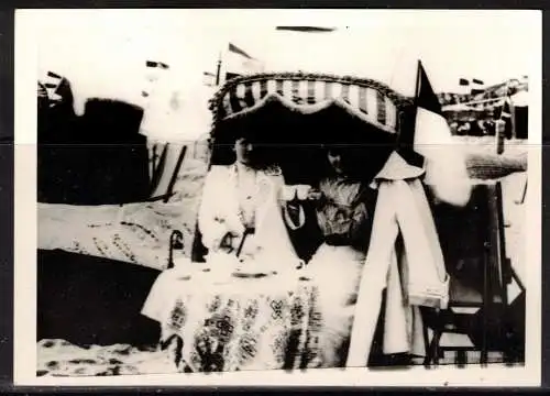 [Echtfotokarte schwarz/weiß] 13 * SYLT FOTO * KAFFEETRINKEN AM STRAND VON WESTERLAND * ca.1910 **!!. 