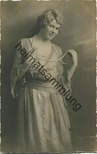 Rosemarie Schlaeger - Verlag Elvira Nürnberg Bankgasse 4