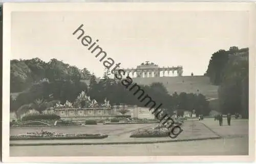 Wien - Schönbrunn - Neptungrotte und Gloriette - Foto-Ansichtskarte - Verlag Postkarten Industrie AG Wien