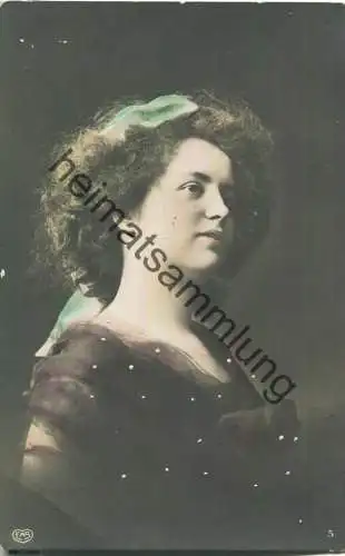 Frau - Portrait - Verlag EAS